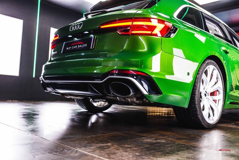 AUDI RS4