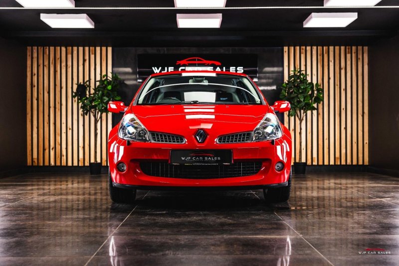 RENAULT CLIO