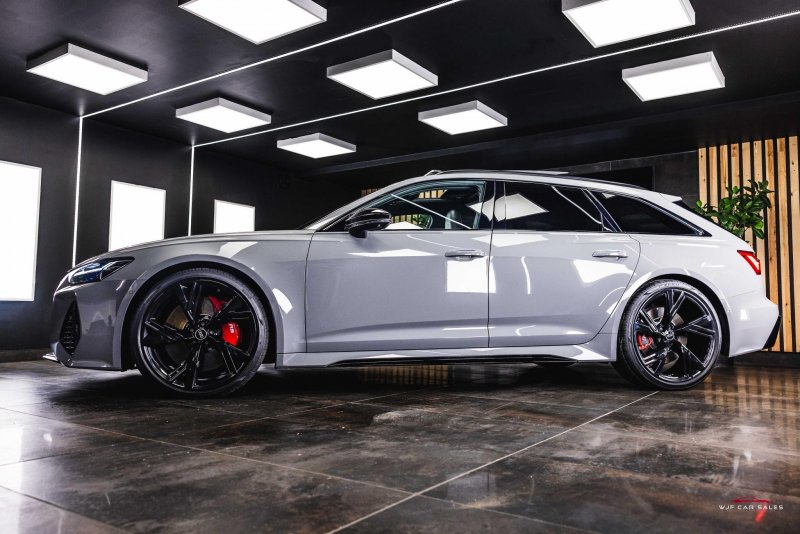 AUDI RS6