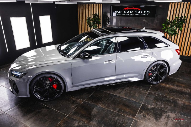 AUDI RS6