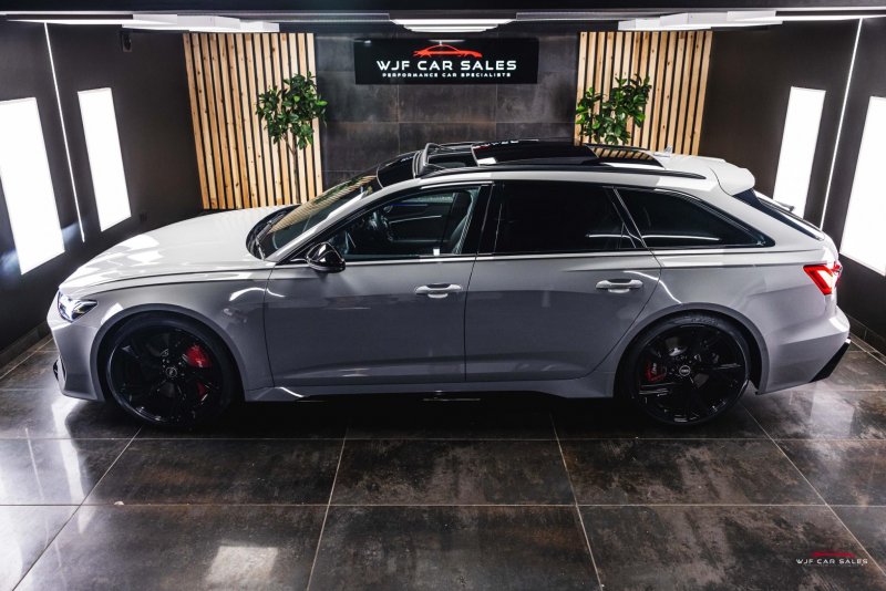 AUDI RS6