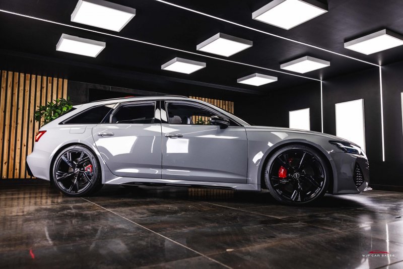 AUDI RS6
