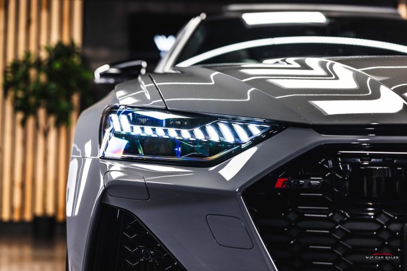 AUDI RS6