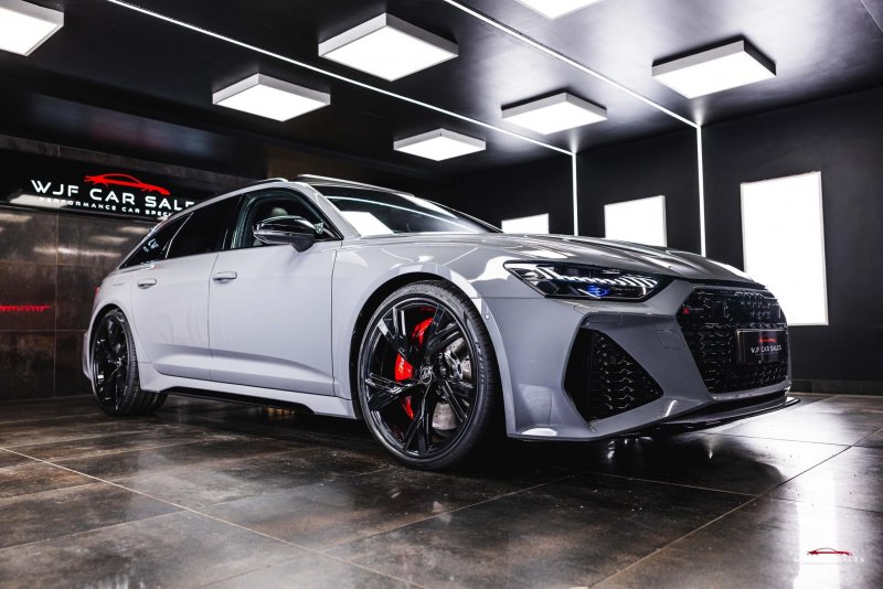AUDI RS6