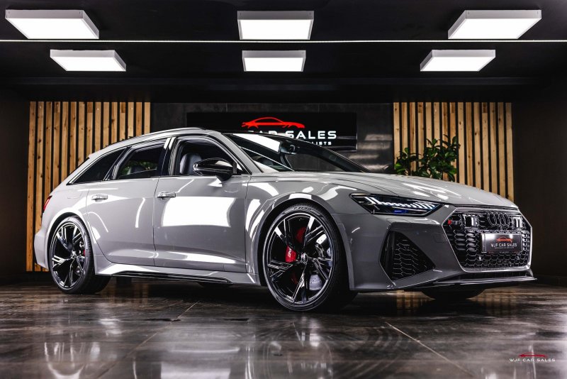 AUDI RS6