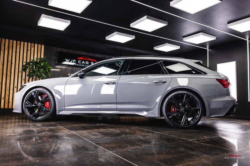 AUDI RS6