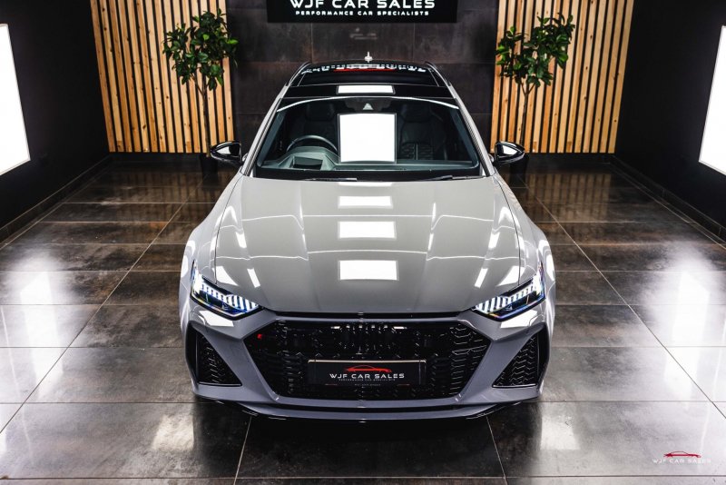AUDI RS6