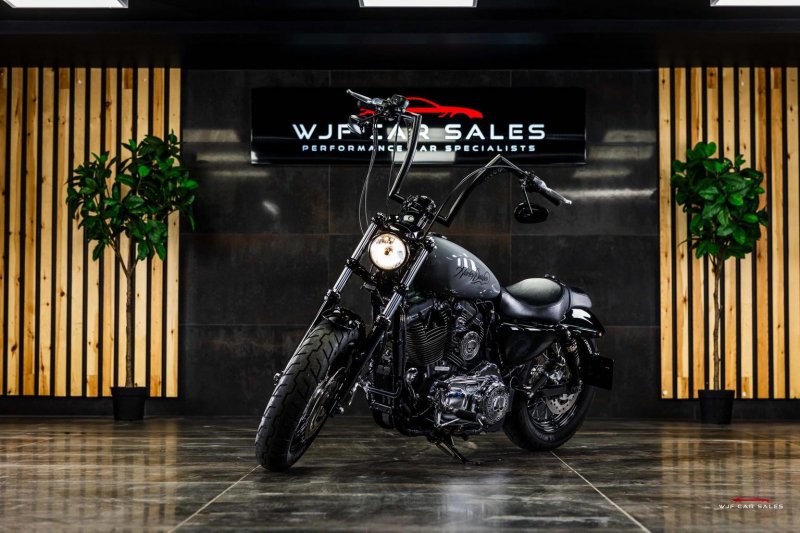HARLEY-DAVIDSON Sportster