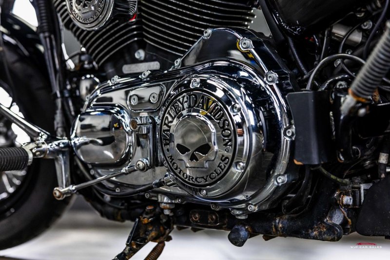 HARLEY-DAVIDSON Sportster