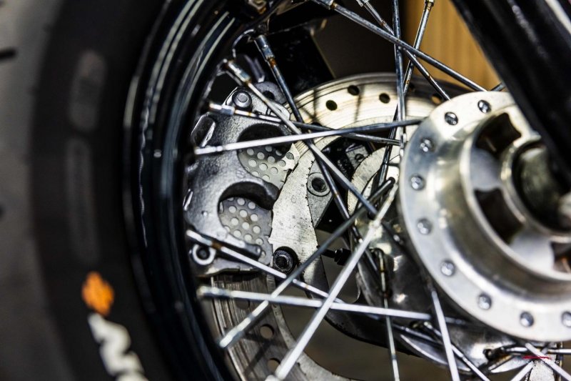 HARLEY-DAVIDSON Sportster