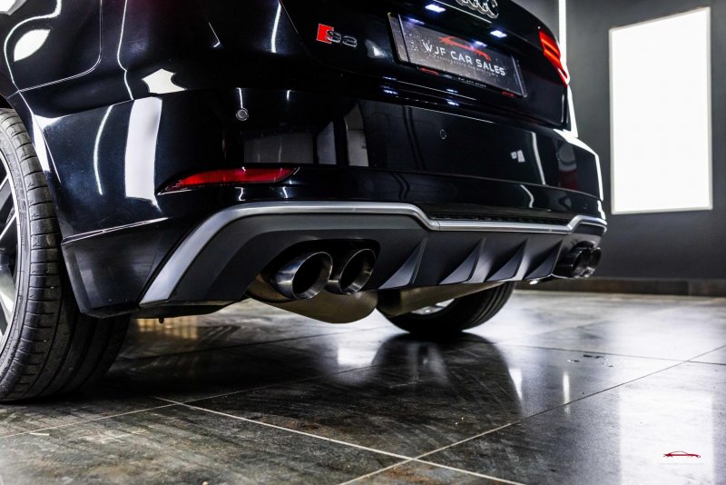 AUDI S3