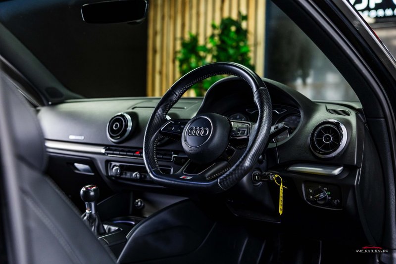 AUDI S3