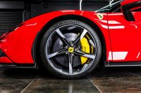 FERRARI SF90 STRADALE