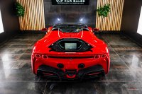 FERRARI SF90 STRADALE