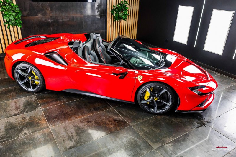 FERRARI SF90 STRADALE