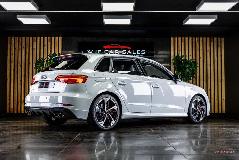 AUDI S3