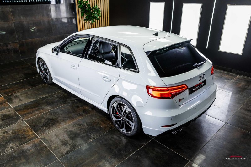 AUDI S3