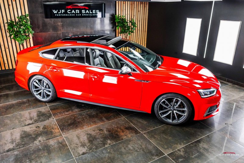 AUDI S5