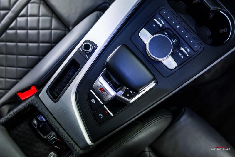 AUDI S5