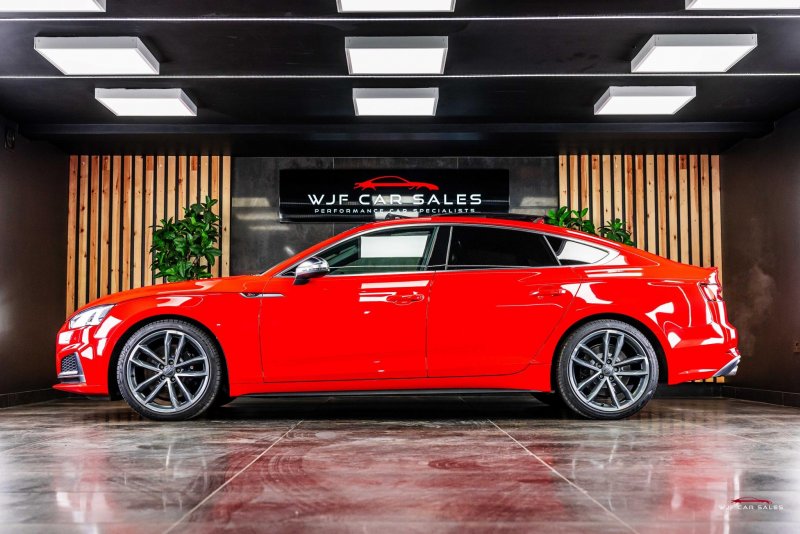 AUDI S5