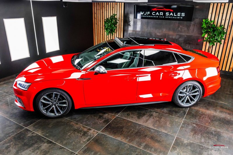 AUDI S5
