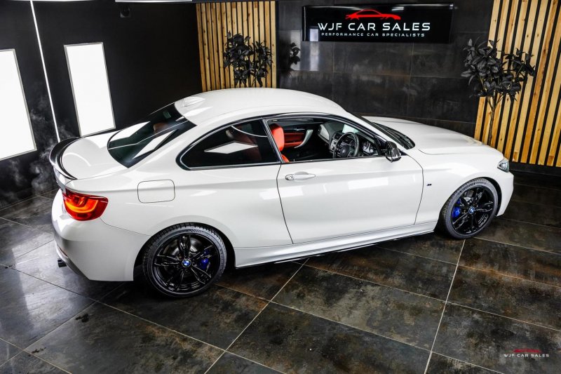 BMW 2 SERIES