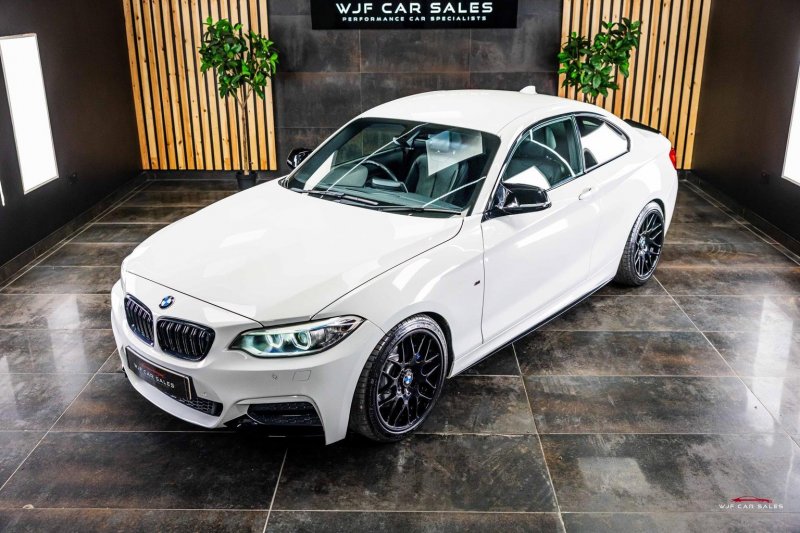 BMW 2 SERIES