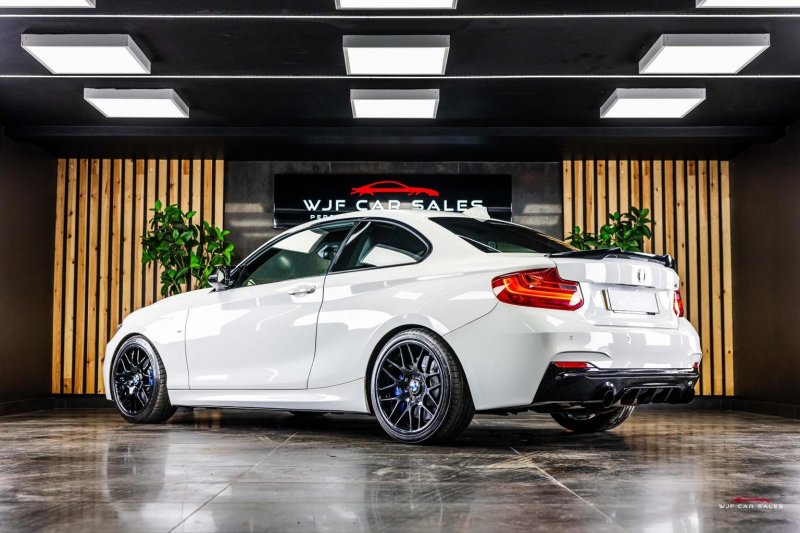 BMW 2 SERIES