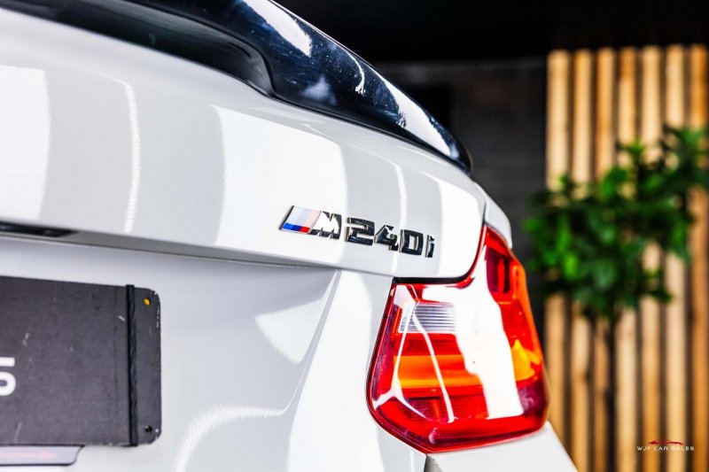 BMW 2 SERIES