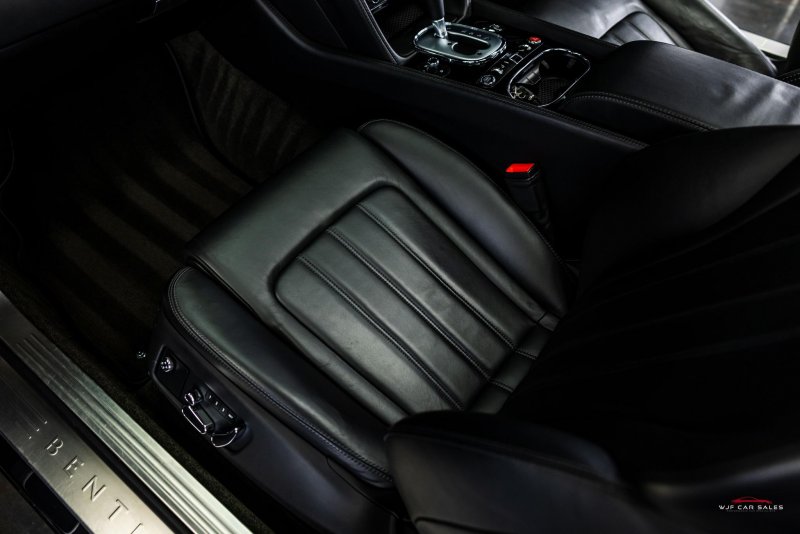 BENTLEY CONTINENTAL