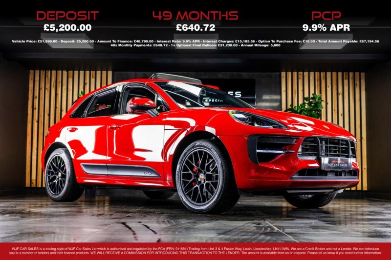 PORSCHE MACAN