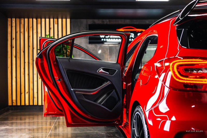 MERCEDES-BENZ A CLASS