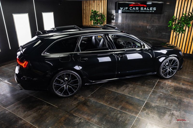 AUDI RS6