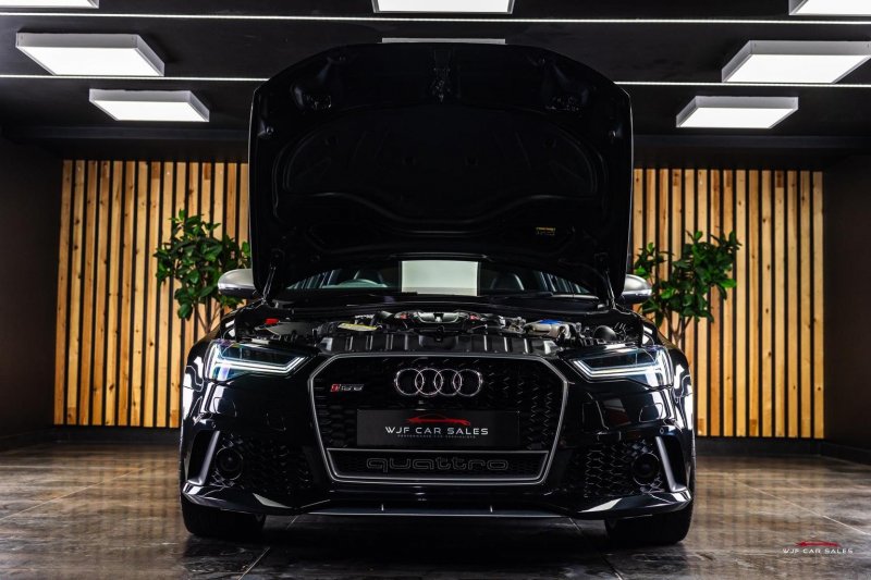 AUDI RS6
