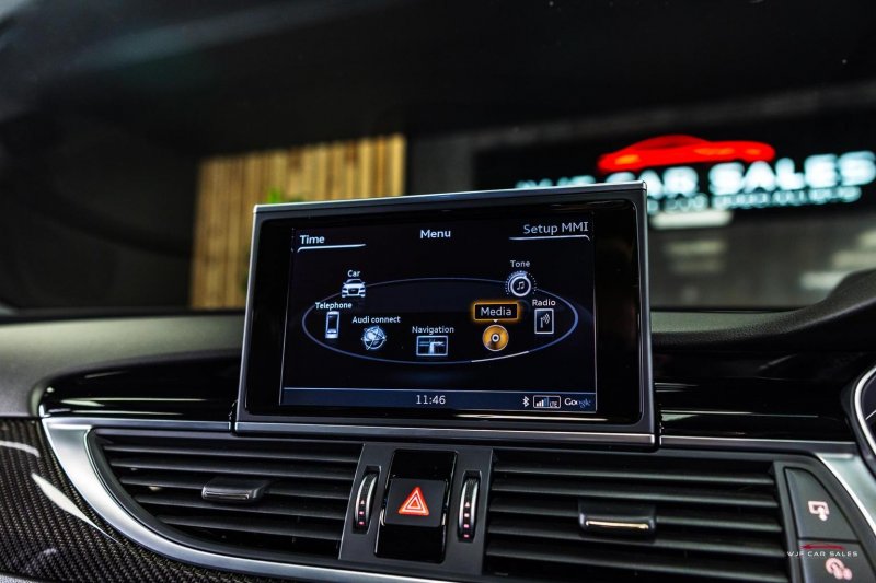 AUDI RS6