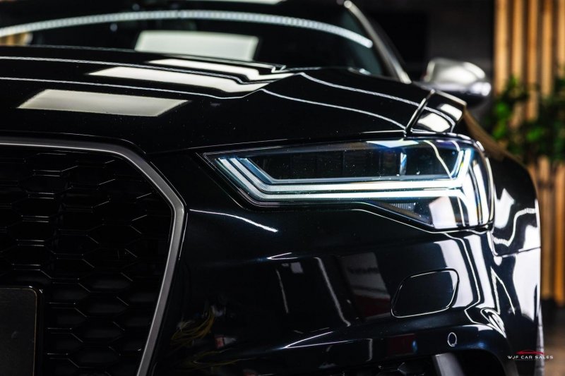 AUDI RS6