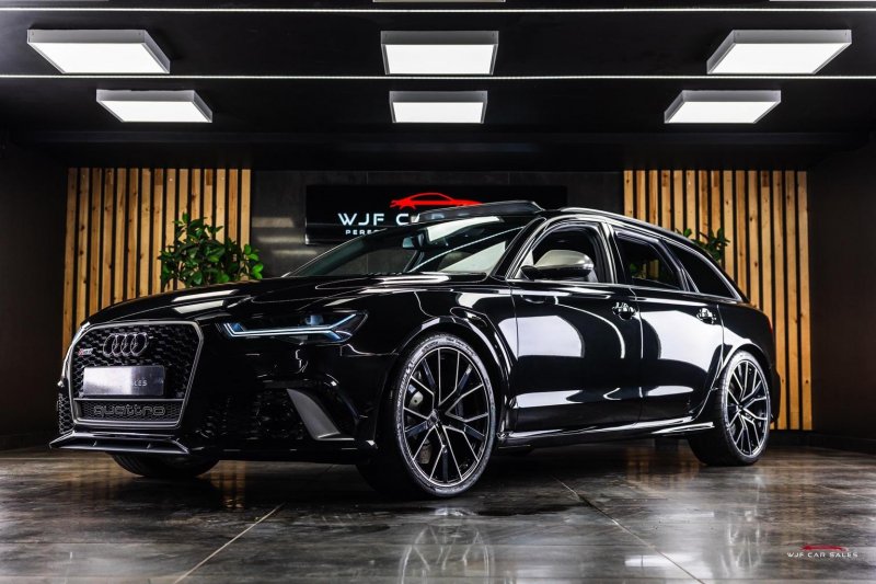 AUDI RS6