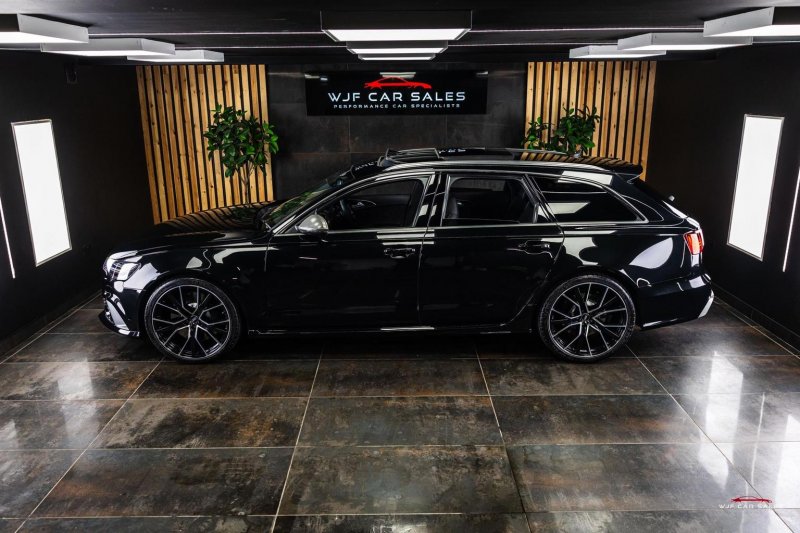 AUDI RS6