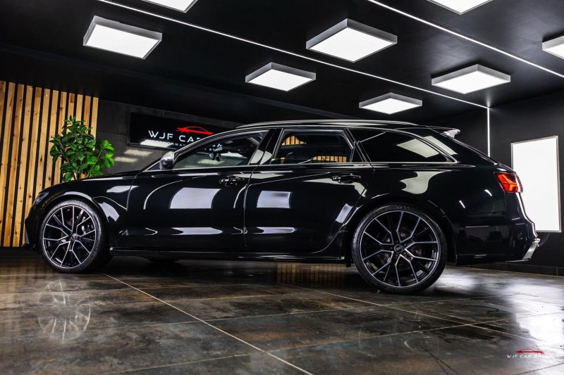 AUDI RS6