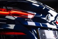 BMW 8 SERIES