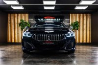 BMW 8 SERIES
