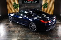 BMW 8 SERIES