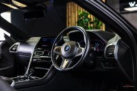 BMW 8 SERIES