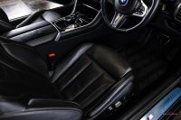 BMW 8 SERIES