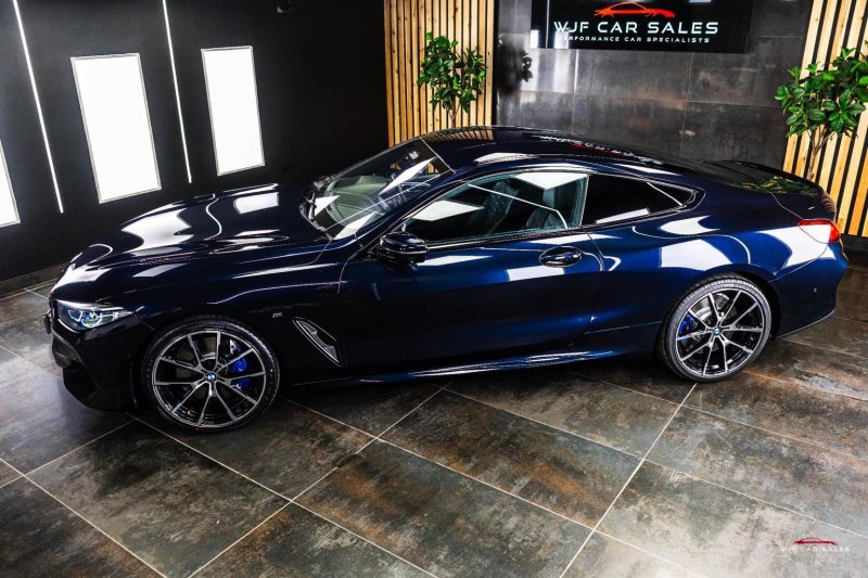 BMW 8 SERIES