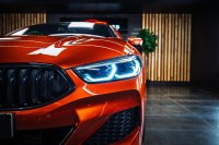 BMW 8 SERIES
