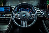 BMW 8 SERIES