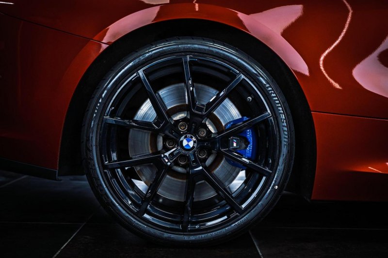 BMW 8 SERIES