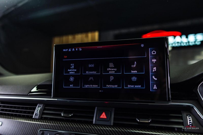 AUDI RS4