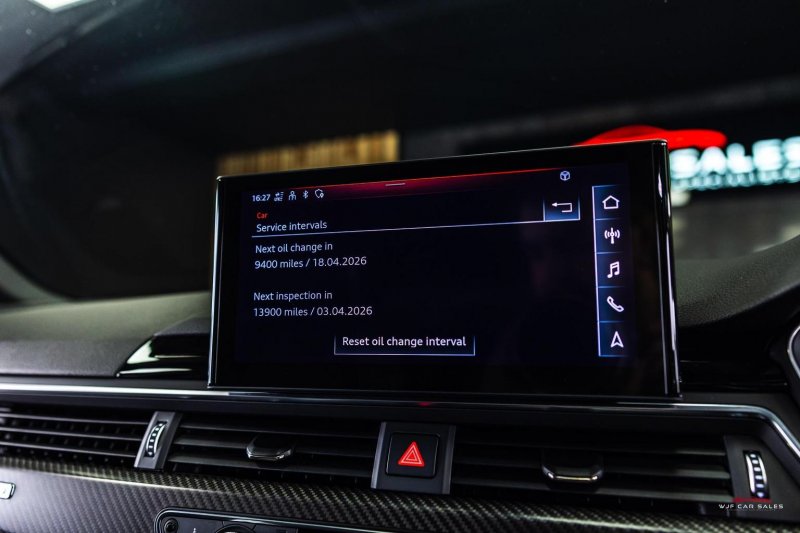 AUDI RS4